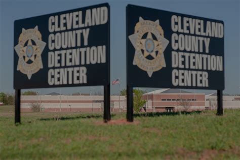 Medical contractor with troubled history to leave Cleveland County jail