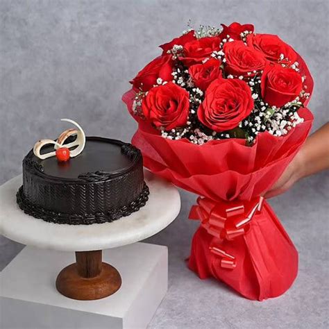 Send Flowers To India | Online Flower Delivery - YuvaFlowers