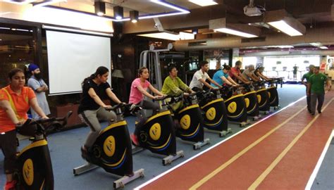 Best Gyms in Chandigarh | Top Fitness Centers Near Me | FITPASS