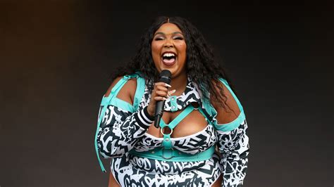 127 Best Karaoke Songs of All Time That Span the Ages | Teen Vogue