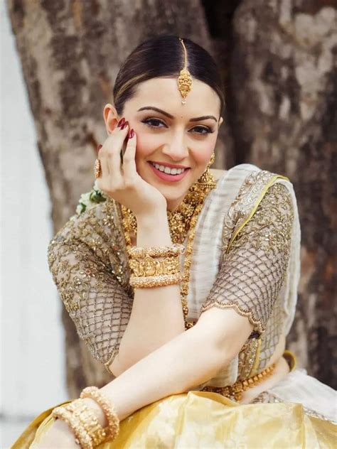 Hansika Motwani grabs attention in her rich traditional half saree ...