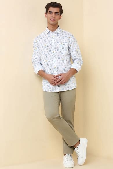 Buy Men White Slim Fit Print Full Sleeves Casual Shirt Online ...