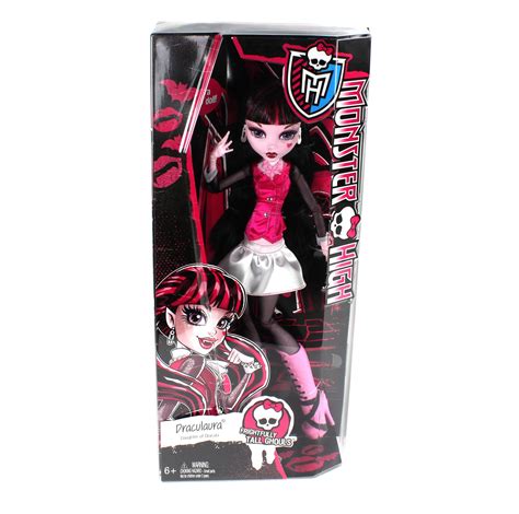Monster High Draculaura Doll Cake