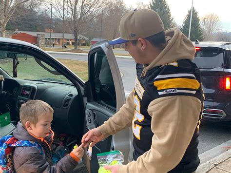 Tuscola Visit: Sharing Kindness on Feb. 16th | Hazelwood Elementary School