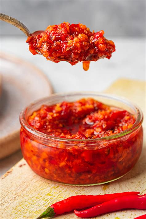 Szechuan Chili Garlic Sauce Recipe - Cinnamon Snail