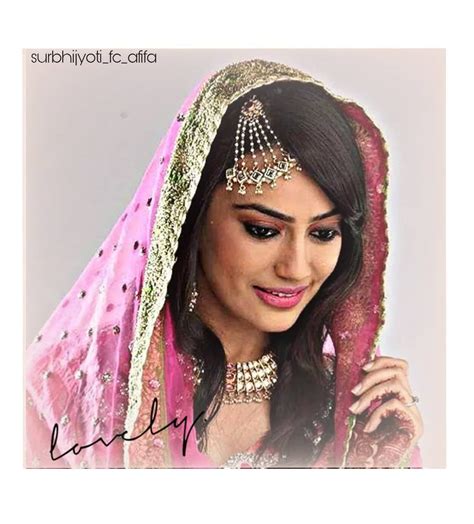 Ye jhuki nazar🙈 haye MASHALLAH 😍😍 she is the definition of beauty 😘😘 ...