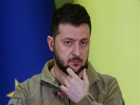 Ukraine: Zelenskyy fires head of state guards after two members accused ...