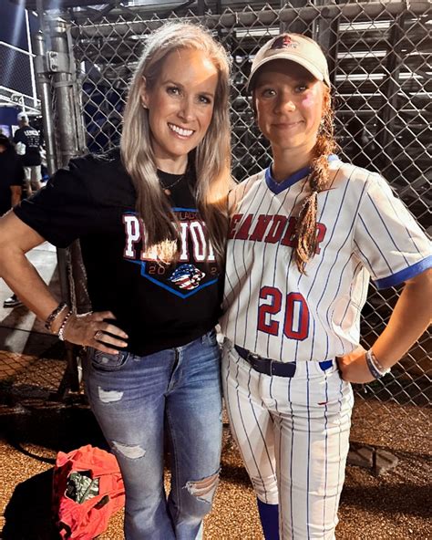 Tiffany Akers (@livinwithtiff) • Instagram photos and videos