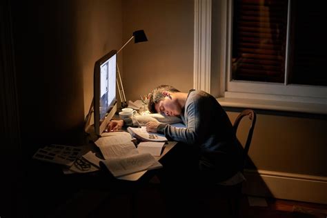 Student university and sleeping or studying late into the night on ...