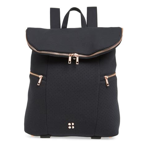 17 Cute Gym Bags That'll Make You Want to Work Out | Who What Wear