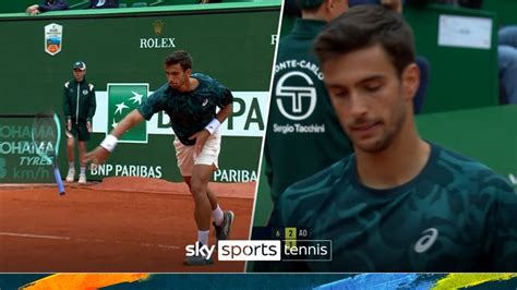 Lorenzo Musetti smashes racket as he gives away advantage against ...