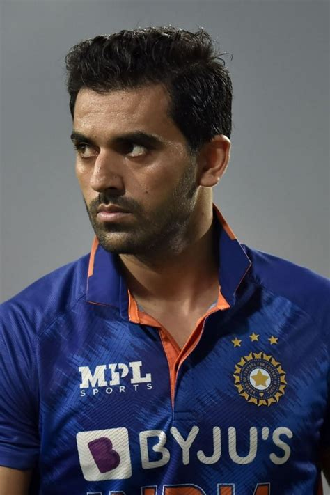 Rajat Patidar’s Bio, Age, Relationships, Latest Buzz, Photos & Videos