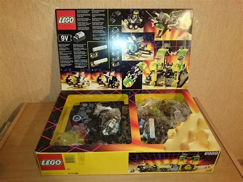 LEGO Space 6988 Alpha Centauri Outpost Blacktron 2 - 7068695636 ...