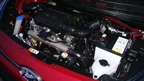 2014 Hyundai Xcent diesel India first drive - Overdrive