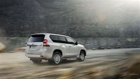 Download Vehicle 2014 Toyota Land Cruiser HD Wallpaper