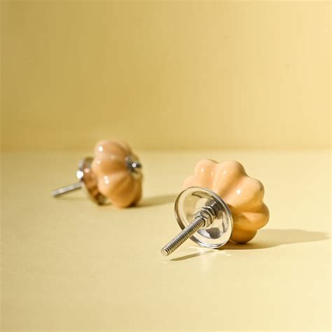 Soleil Ceramic Knobs (Set Of 2) – Samskara Home