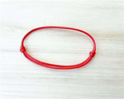 How To Wear A Red String Bracelet at Amanda Okane blog
