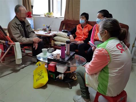 探访独居老人：棠下社工在泰安社区开展助老志愿服务