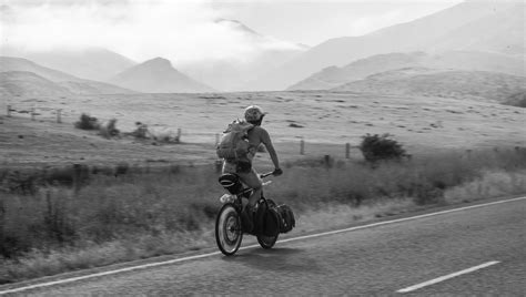 Cycling Black and White 的图像结果