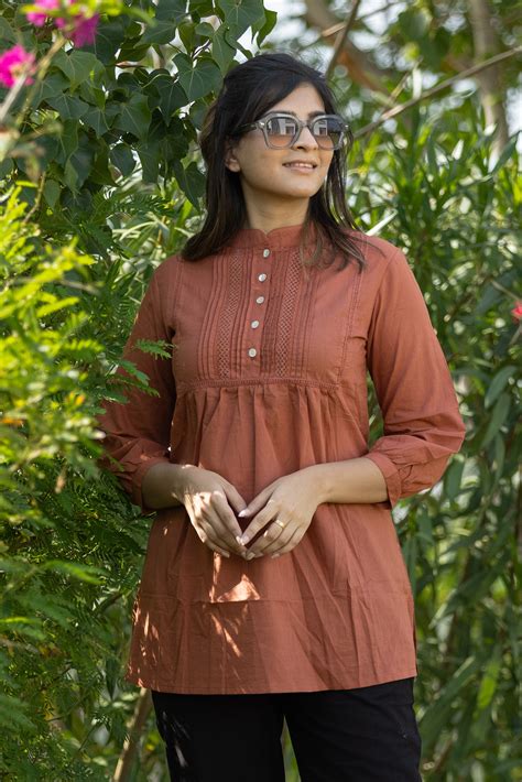 Mitti Da Rang Women's Pure Cotton Pleated Top - SPARSA India