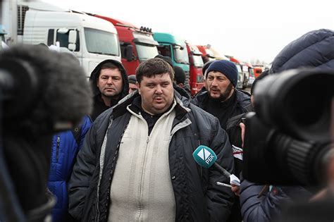 Южный фронт: как протестуют дагестанские дальнобойщики под Москвой — РБК