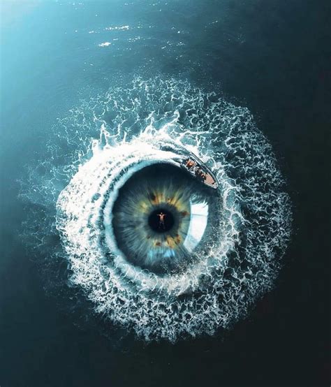 Abstract photos of oil spills that look like iridescent eyes – Artofit