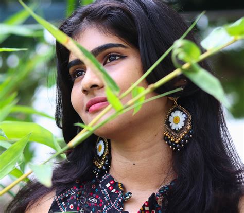 Unique Real Flower Jewellery: Botanical Necklaces, Earrings - Elnorah