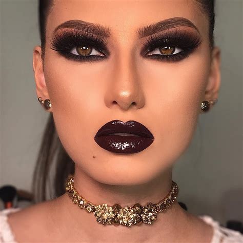 dark eye makeup