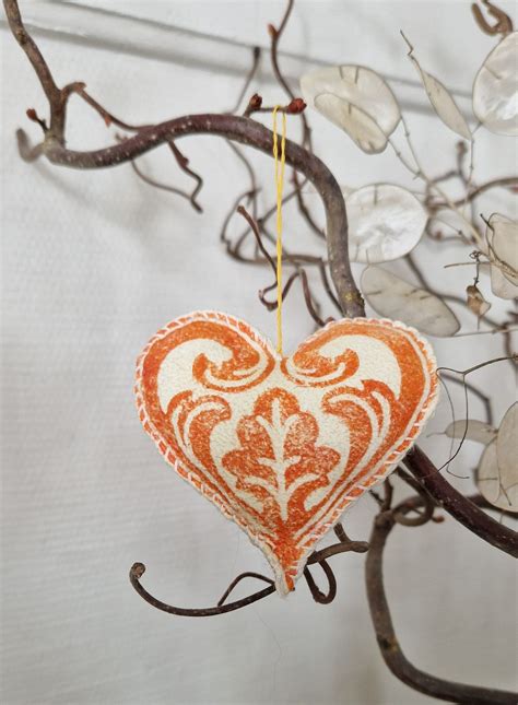 Småskinnfellsøm - verksted med Hege Dagestad. Julehjerter eller ...