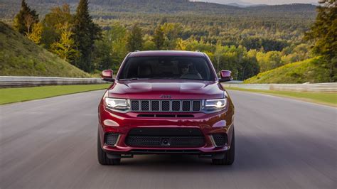 10 Reasons Why The 2025 Jeep Grand Cherokee 4xe Stands Out Among Rivals