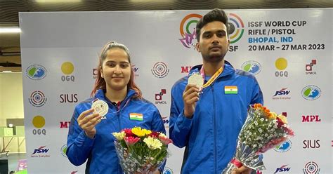 ISSF World Cup Bhopal: Rhythm-Varun win mixed pistol silver; Rudrankksh ...