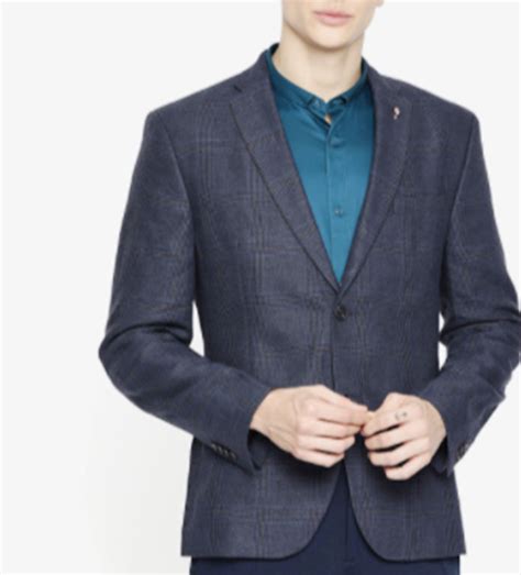 Your guide to achieving the crisp blazer look as seen on Tan France in ...