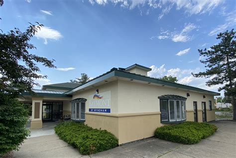 Baymont by Wyndham Latham Albany Airport | Latham, NY Hotels