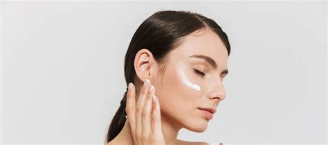 Active Ingredients: Know What Are The Active Ingredients in Skincare ...