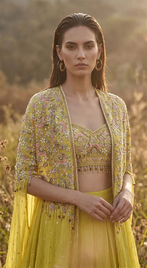 CITRINE MUSE PHULKARI CAPE SET – Basanti Kapde aur Koffee