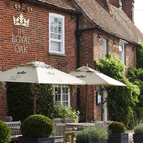 THE ROYAL OAK (Yattendon) - Hotel Reviews, Photos, Rate Comparison ...