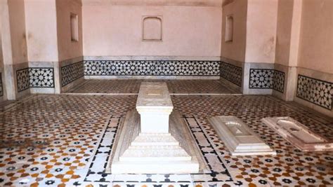 Delhi To Agra Road Trip: The Ultimate Guide To Plan A Weekend Getaway