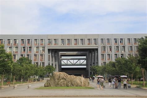 美丽校园-长江大学文理学院建筑与设计学院