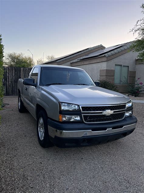 Chevrolet , Silverado , 06 , Cat Eye . Nbs Original for Sale in El Mirage, AZ - OfferUp