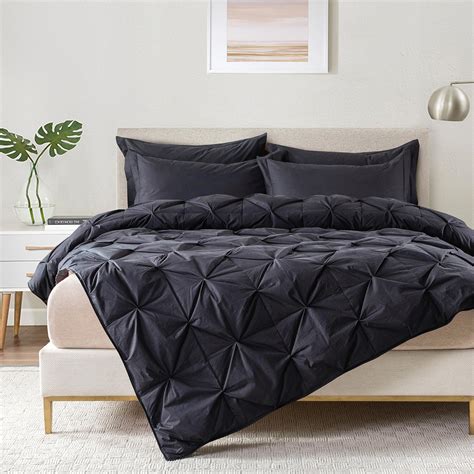 Amazon.com: Three Geese Pinch Pleat Goose Feathers Down Blanket Queen ...