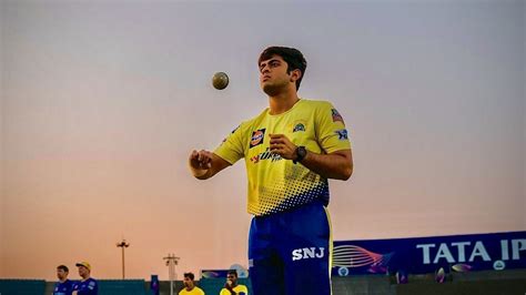 Prashant Solanki Profile - Age, Career Info, News, Stats, Records & Videos