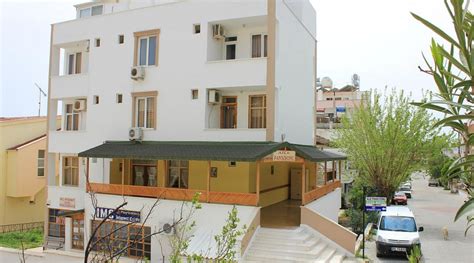 OZGE PANSIYON (Altinkum) - Hotel Reviews, Photos, Rate Comparison ...