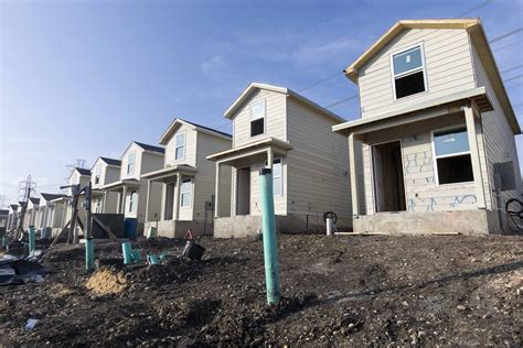 Tiny homes on small lots popping up in San Antonio area