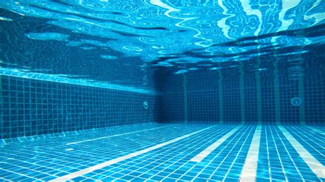 Warm Water vs Cold Water: Which is Better for Swimming? | Pools