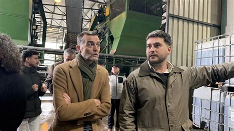 Antonio Maíllo defiende en Villa del Río un modelo agrario justo frente ...