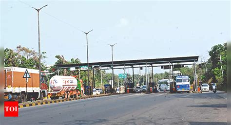 Plaza: Deadline To Shut Toll Plaza Nears, But No Action Seen ...