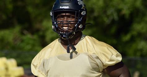 Composite Two-Star Recruits: DL Tomuhini Topui trending USC after Oregon decommitment, Bruin legacy