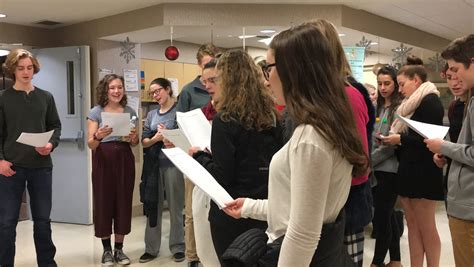 Silver Lake Spanish students sing at Wingate