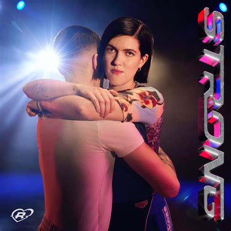 Romy（The xx）× Fred again..、コラボ曲「Strong」がリリース｜ROMYの妻Vic Lentaigneが監督を務めたMVも公開 | Qetic