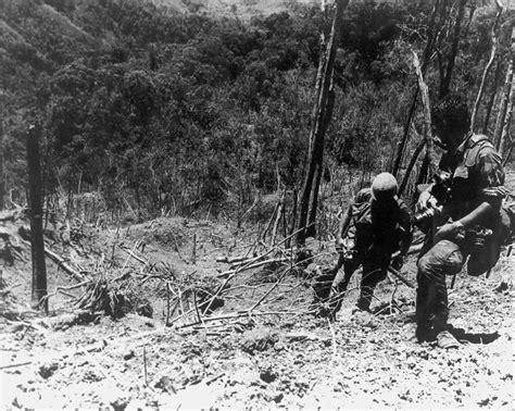 Vietnam War: Labanan ng Hamburger Hill